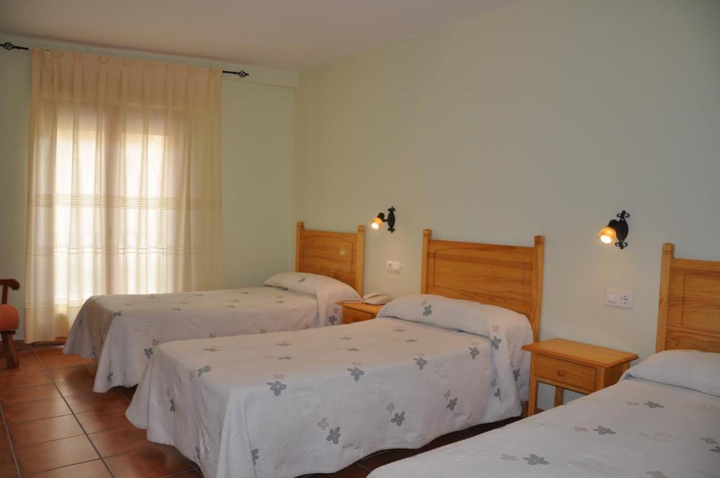 Hotel Castellote Room photo